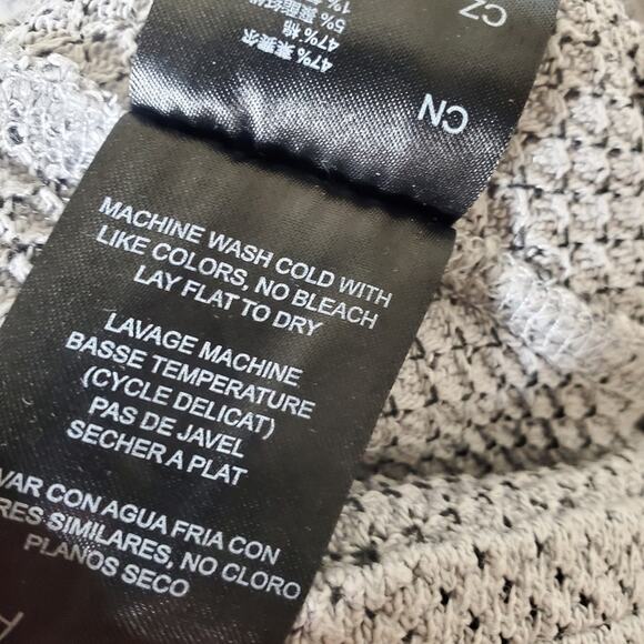 Kuhl Lyrik Sweater Stretchy Knit pull over V-Neck Size Small - Picture 5 of 9